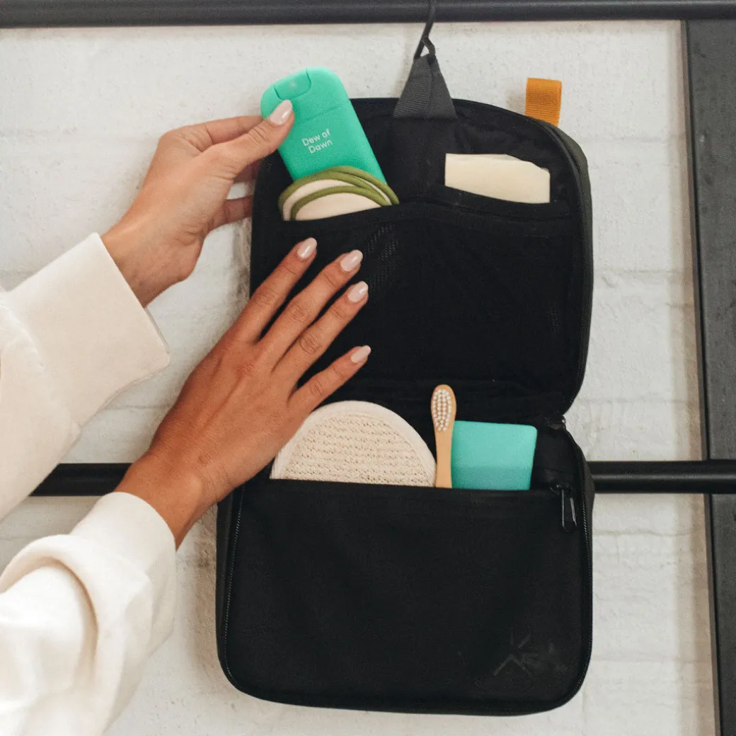 FidLock® Toiletry
